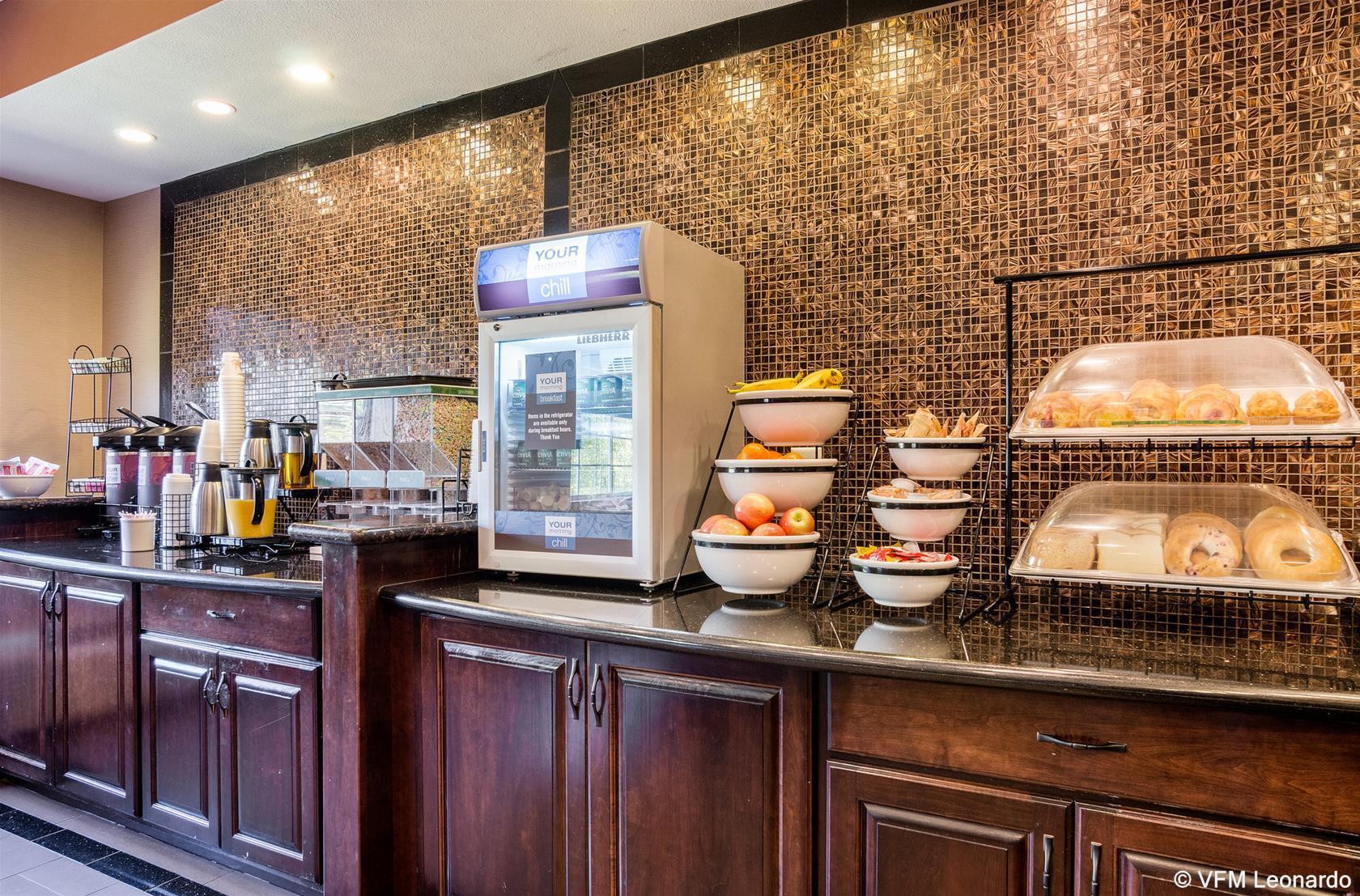 Best Western Emporia Inn Bagian luar foto
