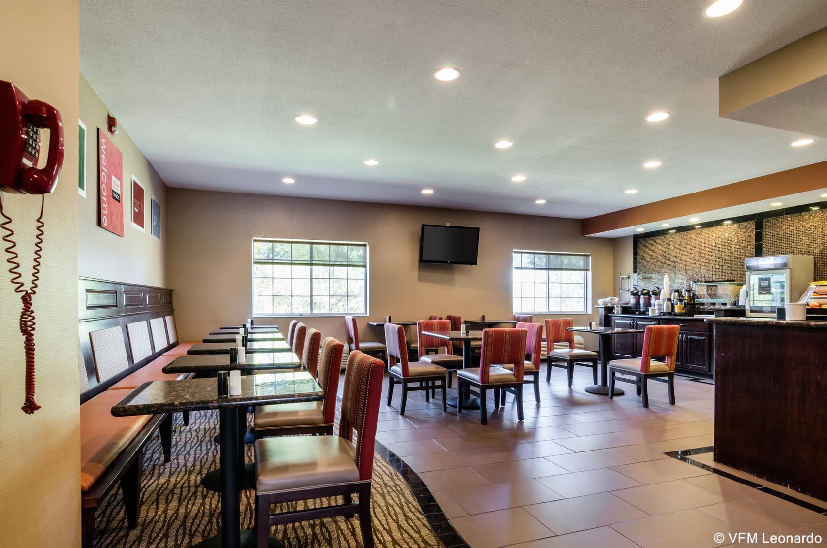 Best Western Emporia Inn Bagian luar foto