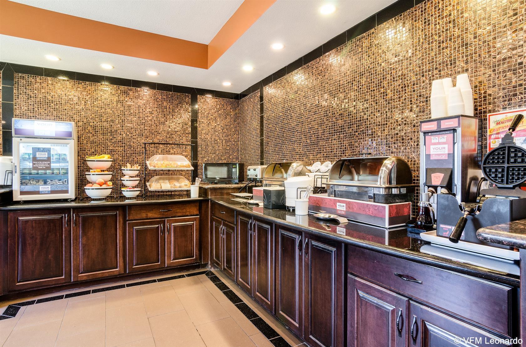Best Western Emporia Inn Bagian luar foto